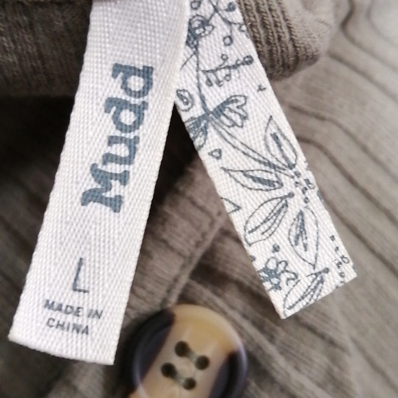 Green crop top - Picture 2 of 5